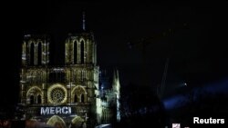 Rihapet katedralja ikonike në Paris