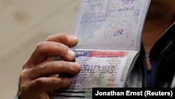 O viză americană anulată.