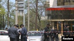 Николай Синцов рассказывал о контртеррористической операции в Махачкале 10-11 августа, в результате которой было уничтожено шесть представителей диверсионной террористической группировки