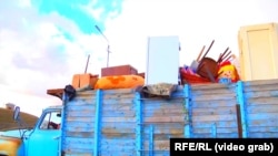 Вантажівка на шляху з Кельбаджара до Вірменії