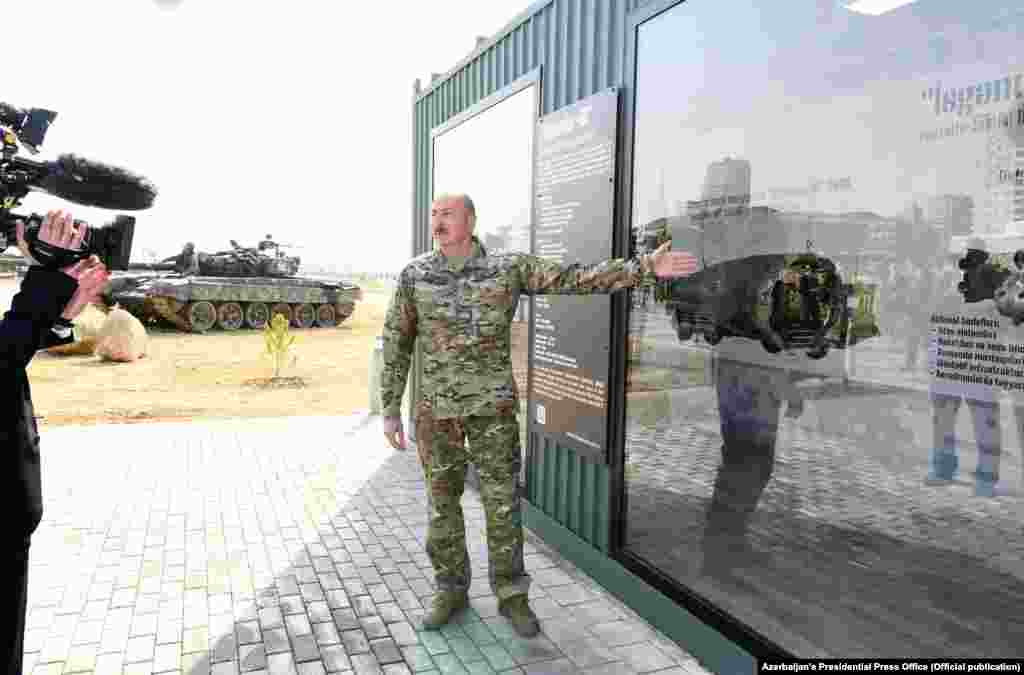 Представлены обломки ракеты &laquo;Искандер-М&raquo;, выпущенной, по словам Алиева, по городу Шуше (арм. &ndash; Шуши).