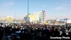 تجمع اعتراضی در کرمانشاه.