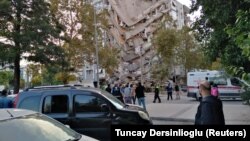 Түркиянын Измир аймагында катталган жер титирөөнүн кесепеттери. 30-октябрь, 2020-жыл.