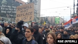 Protest desničara protiv migranata ispred zgrade Vlade Srbije u Beogradu, 8. mart 2020. godine