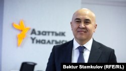 Алтынбек Сулайманов.