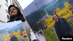 Protesti zbog dodjele nagrade Handkeu