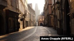 Orașul Praga pustiu pe timp de pandemie