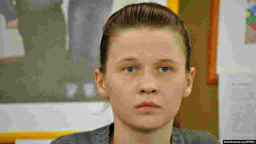 Безпритульні дівчата, Київ, 31 травня 2012 року. Карина, 20 років, провела на вулиці 5 років і повернулась додому