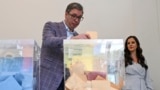 Aleksandar Vučić sa suprugom na jednim od proteklih izbora, fotografija iz arhive