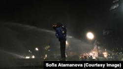 Протести у столиці Грузії Тбілісі 1 грудня 2024 року. Тут і далі – фото з протестів авторства Софії Атаманової
