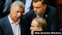 Парламентська фракція ОПЗЖ складалася з 44 народних депутатів, однак після початку масштабної війни Росії проти України з неї почали виходити її члени, а згодом сама фракція припинила свою діяльність