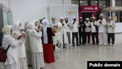 Ажылык сапардан кайтып келгендерди тосуп алуу. Ош аэропорту. 13-июнь, 2025-жыл.