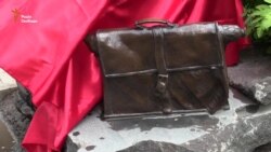 Скульптура чиновнику замість меморіалу загиблим у війні на Донбасі? (відео)