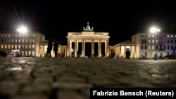 Бранденбург дарбазасы, Берлин. 22.1.2021.