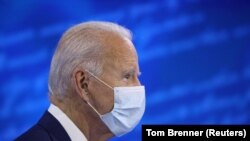 Joe Biden, a Demokrata Párt elnökjelöltje egy kampányeseményen Pennsylvaniaban 2020. október 15-én.