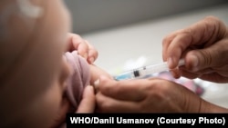 Кызамыктан эмдөө 