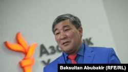 Рыскелди Момбеков.