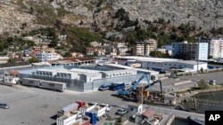 Centar za obradu zahteva za azil migranata koji su iz Italije poslati u Albaniju dok ne budu obrađeni njihovi zahtevi, 16. oktobar 2024.