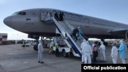 «Аэрофлот» авиакомпаниясынын учагы менен Кыргызстанга учуп келгендер. Иллюстрациялык сүрөт.