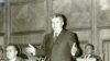 27.XI.1978: Ceaușescu le prezintă comandanților din Armată și Ministerul de Interne viziunea lui de politică internă și internațională înaintea unei reuniuni a țărilor participante la Tratatul de la Varșovia. Sursa: Fototeca online a comunismului românesc; cota: 358/1978