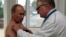 Владимир Путин в 2011 году проходит осмотр в смоленской больнице