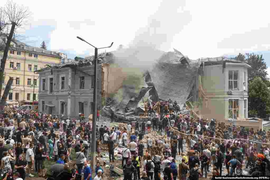 Цей корпус – токсикологічний – відновленню не підлягає. Російський удар також знищив частину єдиної в Україні онкогематологічної лабораторії