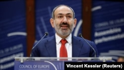 Пашинян звернувся до Зеленського українською мовою