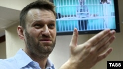 Олексій Навальний у суді, його брат Олег брав участь у засіданні через відеозв’язок