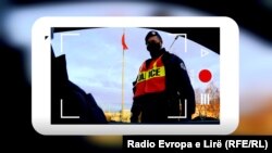 Një zyrtar policor. 