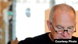 Enver Hadžiomerspahić