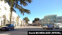 კოსტავას გამზირი