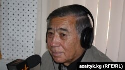 Ташболот Балтабаев "Азаттыктын" студиясында.