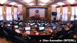 Жогорку Кенеш. Архивное фото.