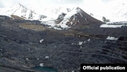 Рудник Кумтор.