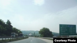 Autoput kroz BiH, arhiv, foto: forum.gradjevinarstvo.eu