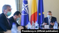 Președintele Klaus Iohannis a făcut luni un „bilanț intermediar” legat de măsurile anti-coronavirus.