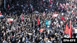 Причина, з якої почалася тиснява, наразі невдіома