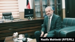 آرشیف، فیروز الدین فیروز وزیر صحت عامه افغانستان در جریان مصاحبه اختصاصی با رادیو آزادی در کابل