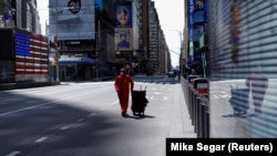 Străzi aproape pustii la New York, 7 aprilie 2020