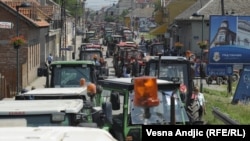 Traktori tokom blokdade, Pančevo, 31. maj 2011