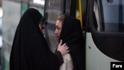 اعمال قدرت و کنترل اجتماعی از طریق طرح های مرتبط با حجاب نکته ای است که برخی آن را از روش های دیرپای نظام اسلامی می داند.