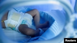 Младенец, архивное фото