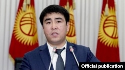 Жанар Акаев.