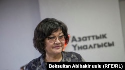 Жылдызкан Жолдошева.