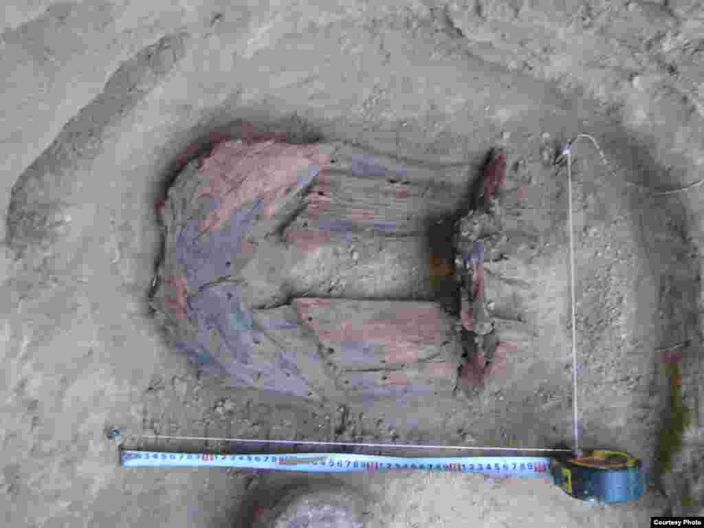 Кан-Дөбөдөн табылган ээр.