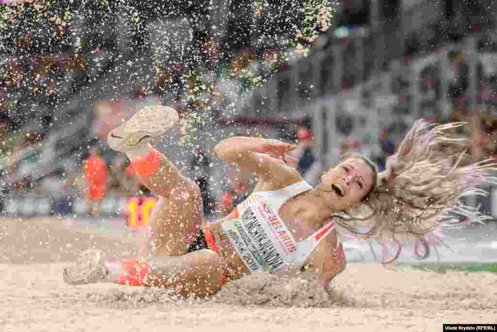 Atleta belarusă Nastassia Mironchyk-Ivanova, săritură în lungime, Minsk, Belarus, 10 septembrie 2019