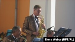 В минувшую пятницу на сцене сухумской Госфилармонии играл джазовый оркестр