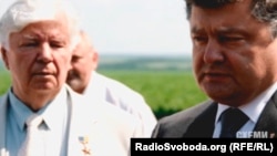 П'ятий президент України Петро Порошенко (п) та його батько Олексій Іванович Порошенко
