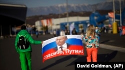 Після початку війни в Україні багато міжнародних спортивних організацій, за рекомендацією МОК, перестали допускати росіян до участі у змаганнях