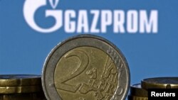 Miniștrii energiei din Uniunea Europeană vor discuta vineri, 9 septembrie, la Bruxelles, o posibilă plafonare a prețului plătit pentru gazul rusesc